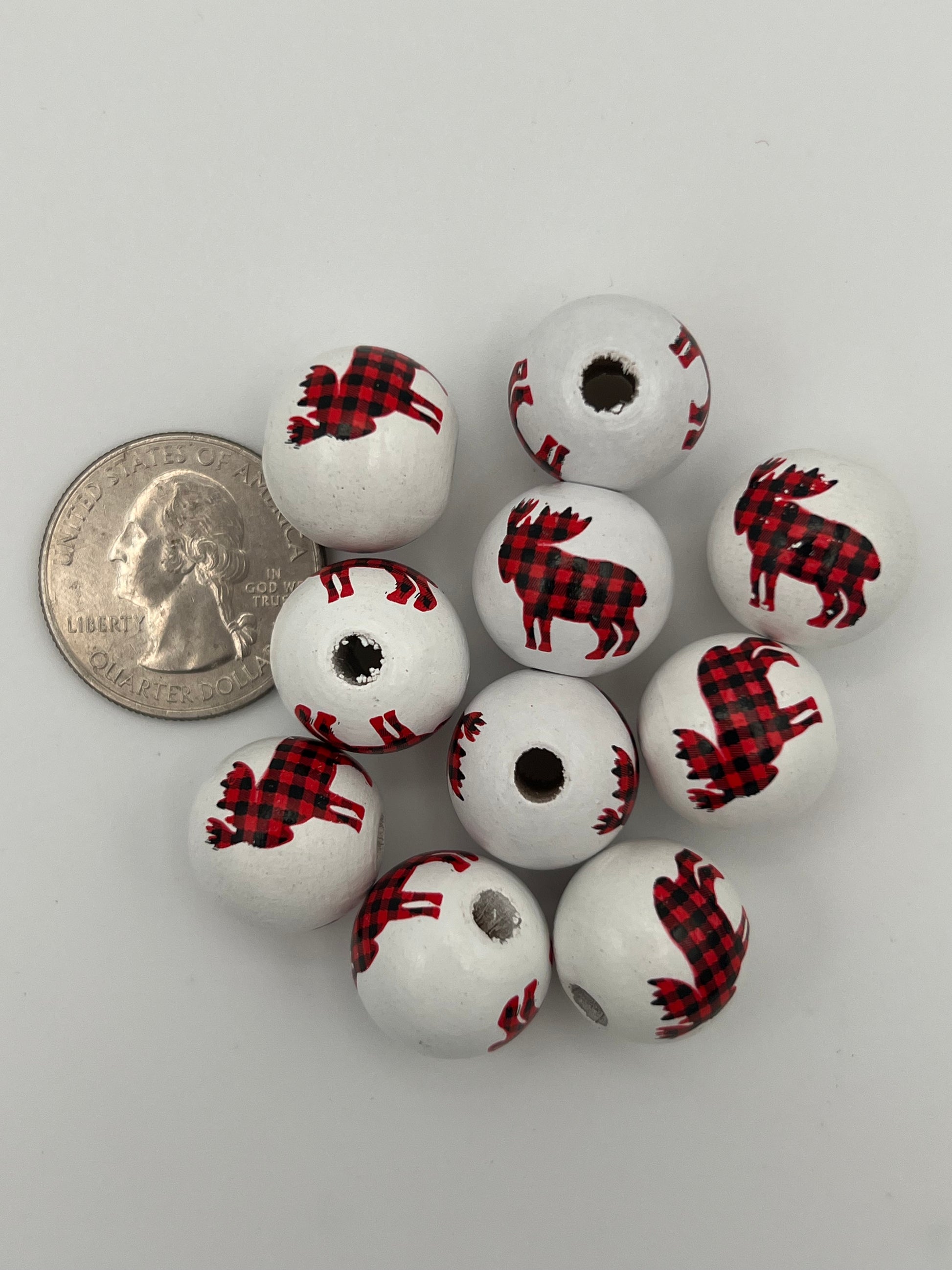 10 Christmas Painted Wood Beads White w/Tartan Patterned Elk