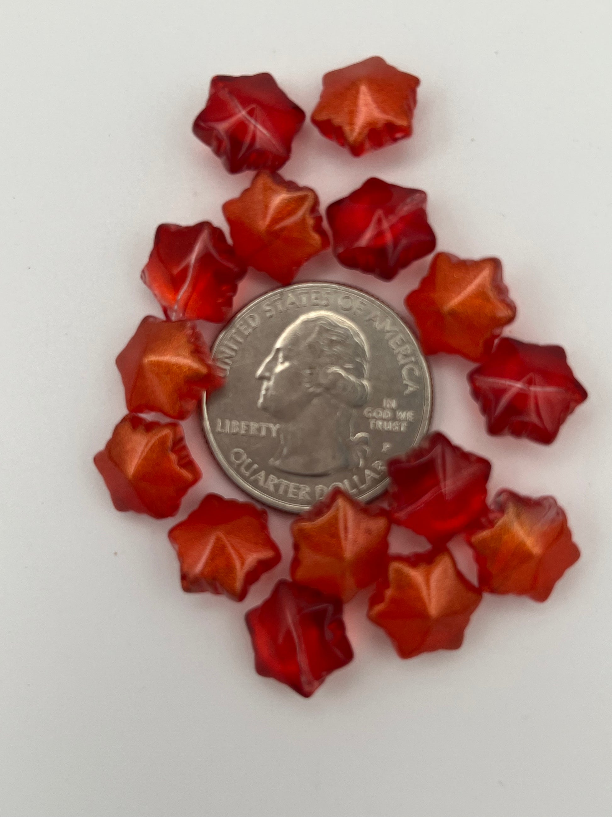 15 Transparent Glass Snowflake Beads w/Gold Powder Red