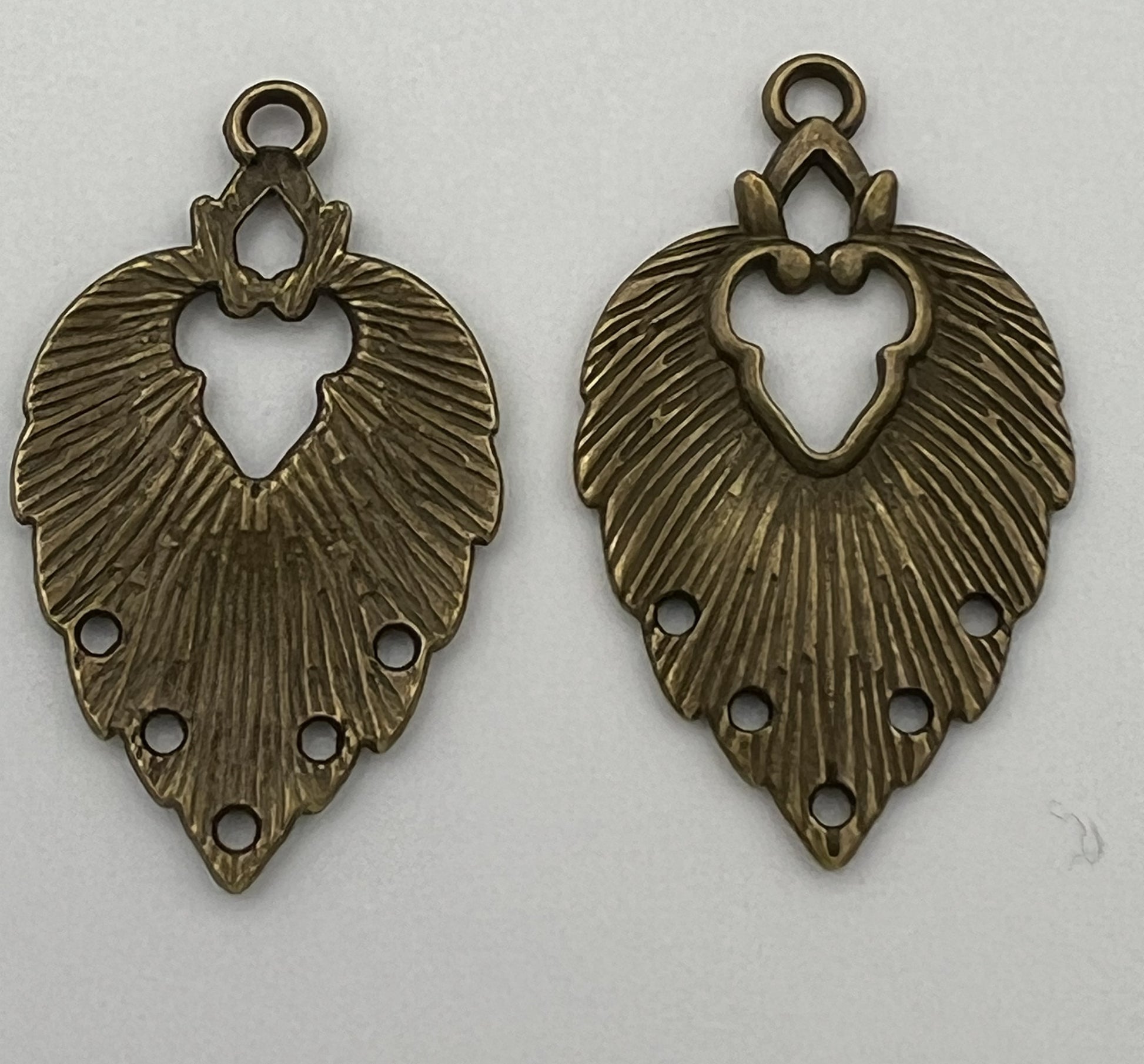 10 Tibetan Style Chandelier Findings Leaf