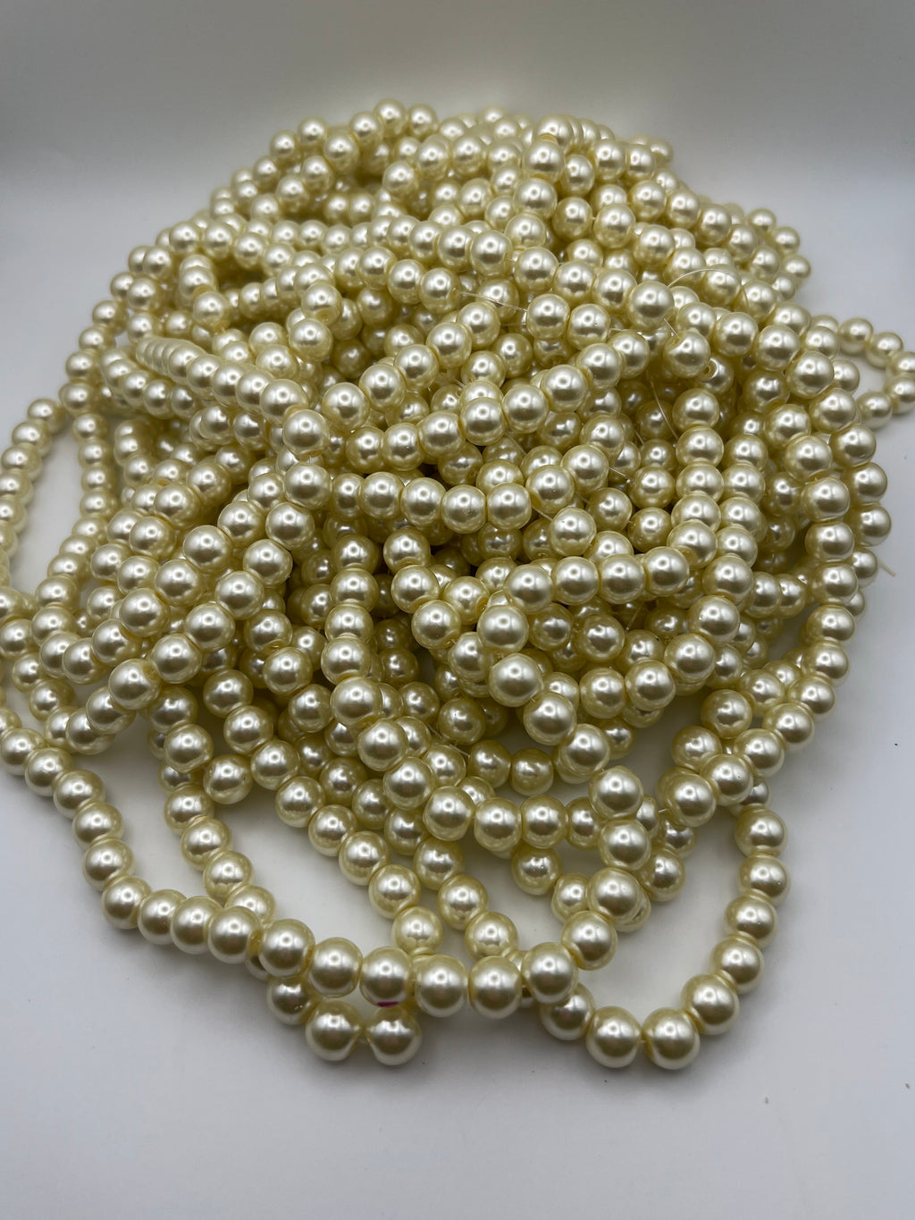 35 10mm Glass Pearl Beads Lemon Chiffon