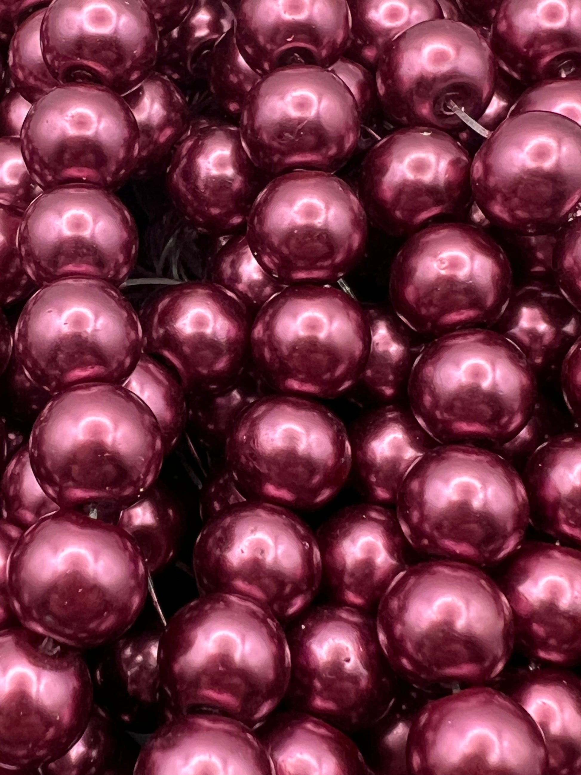 35 10mm Glass Pearl Beads Violet Red