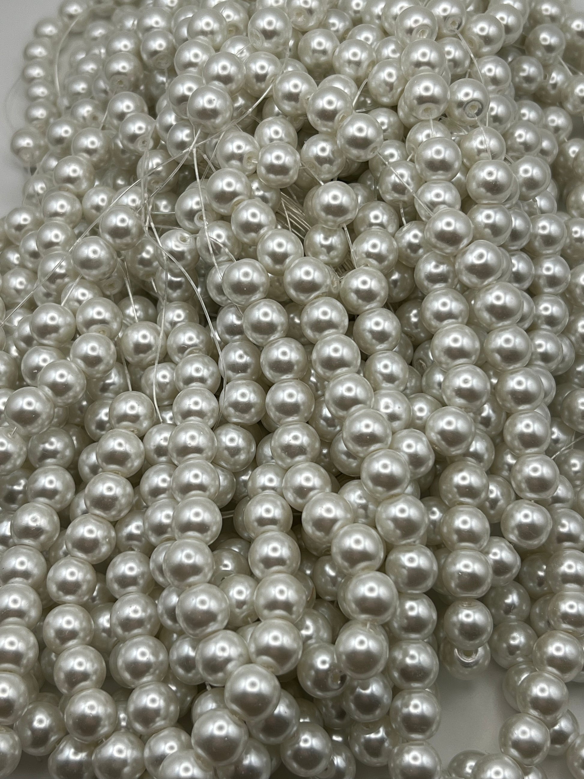 35 10mm Glass Pearl Beads White