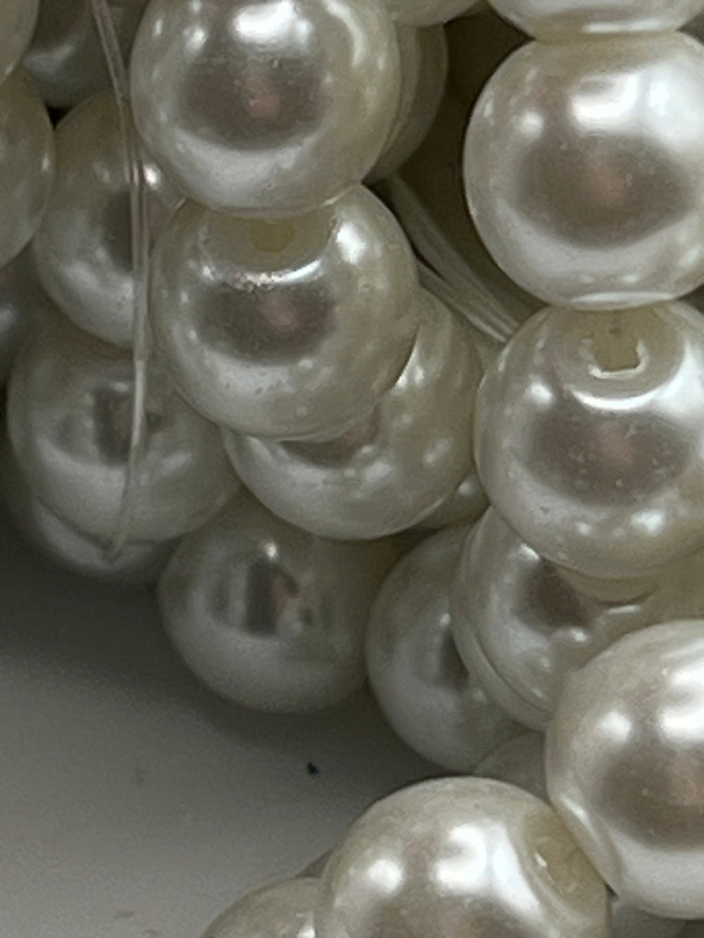 35 10mm Glass Pearl Beads White