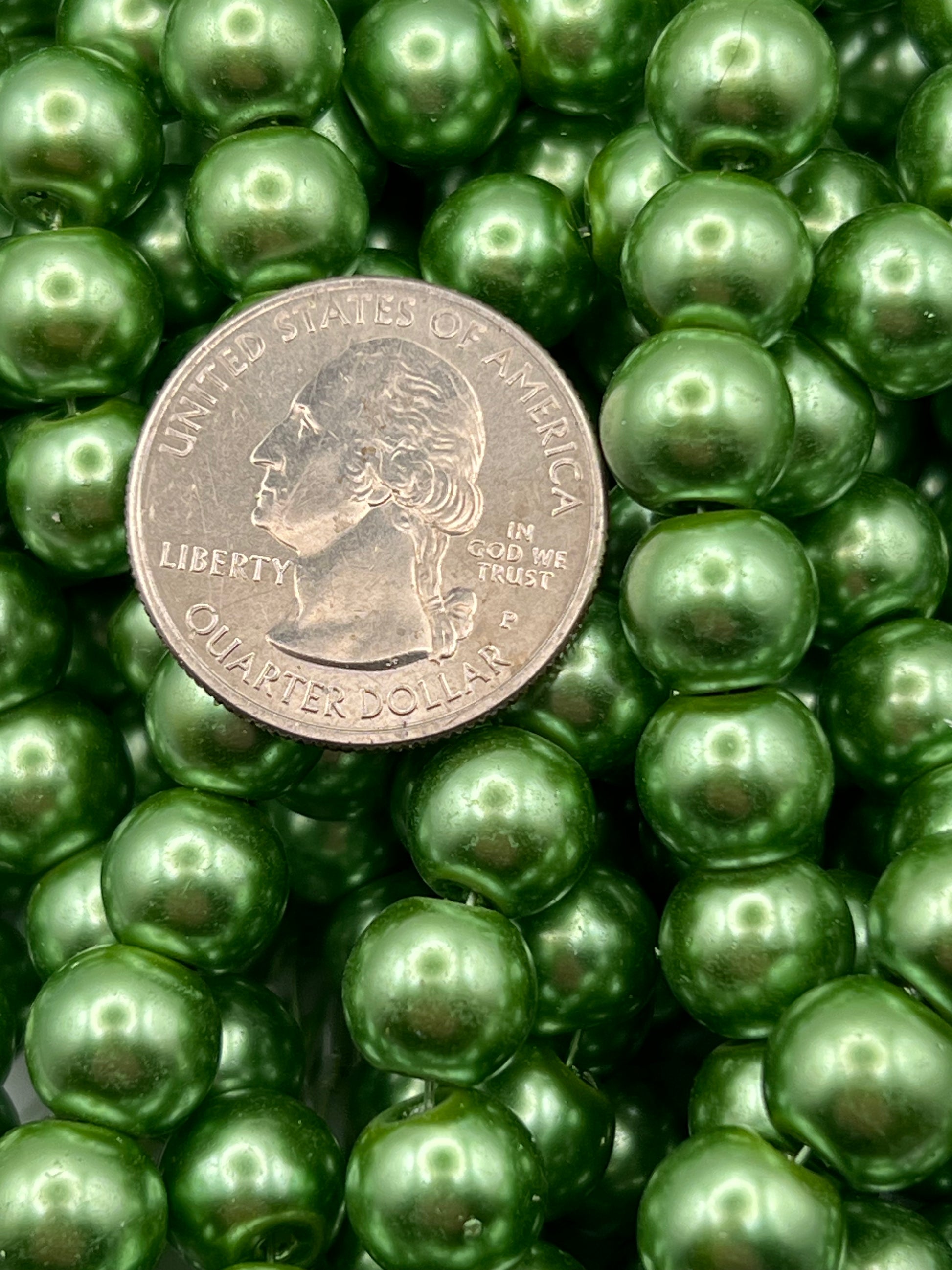 35 10mm Glass Pearl Beads Green