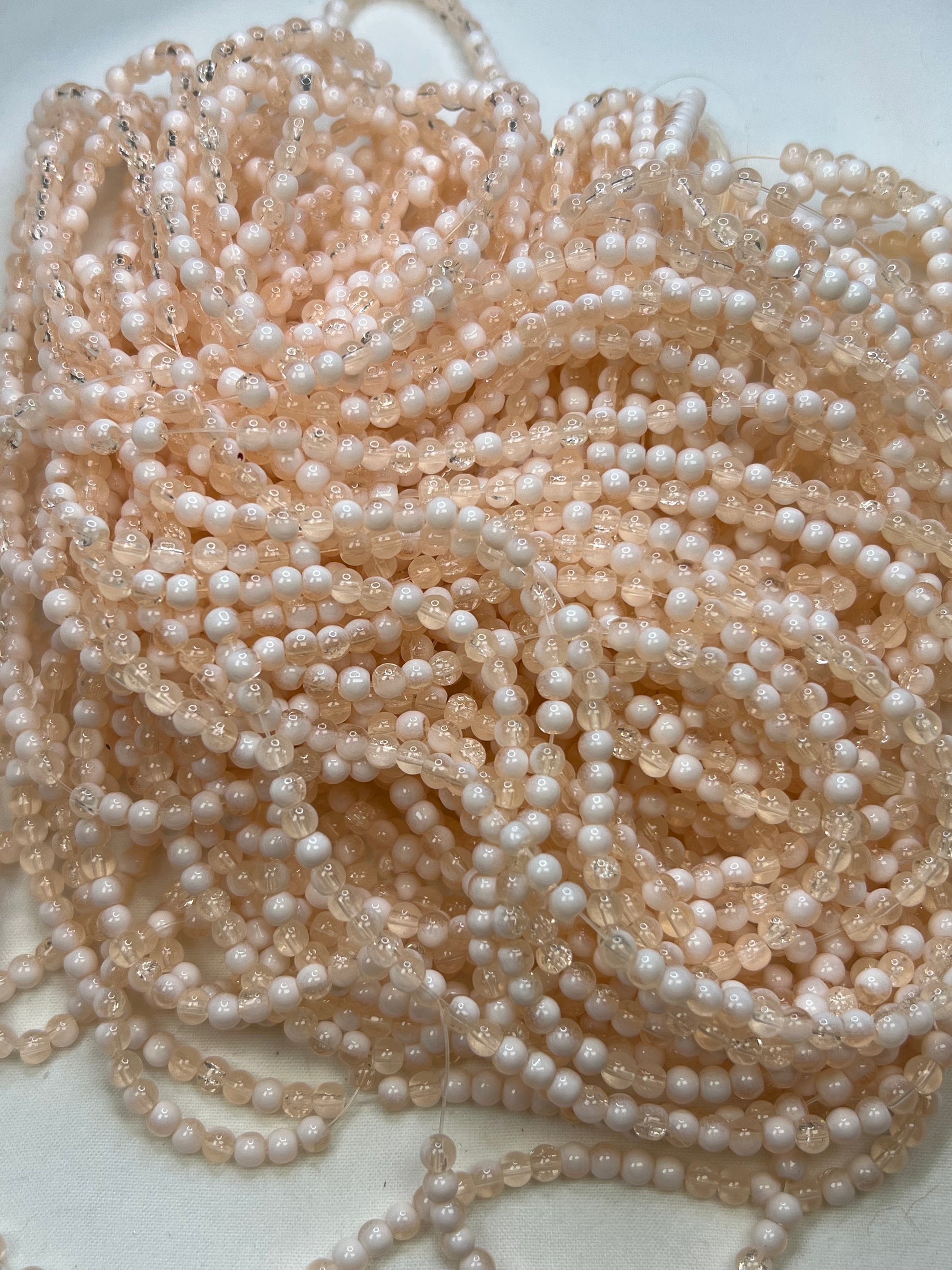 50 4.5mm Two-Tone Crackle Glass Beads Moccasin & White