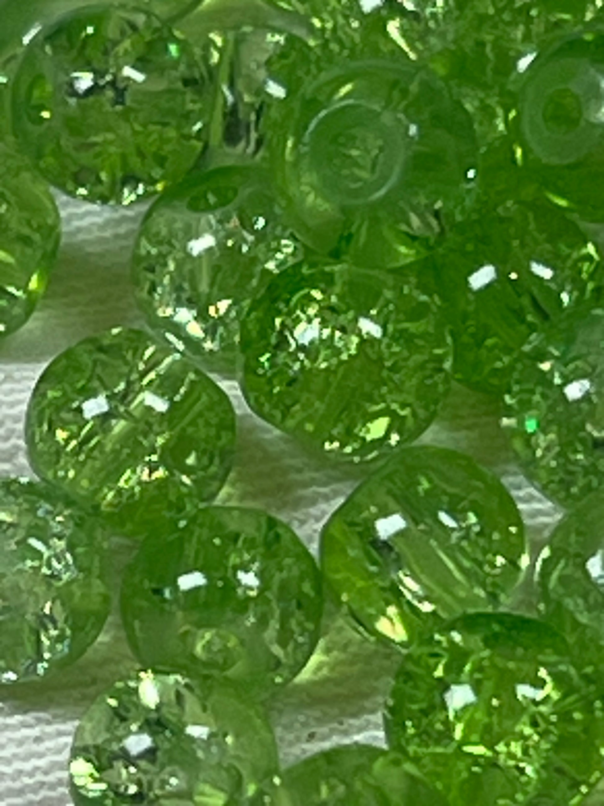 75 6mm Crackle Glass Beads Light Green
