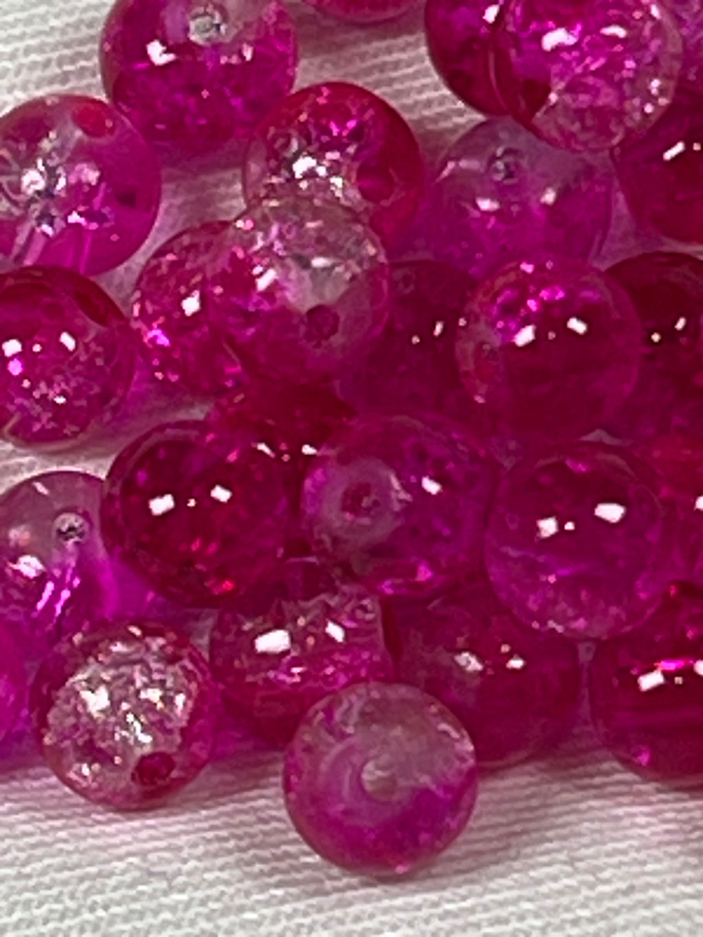 75 6mm Two-Tone Crackle Glass Beads Magenta