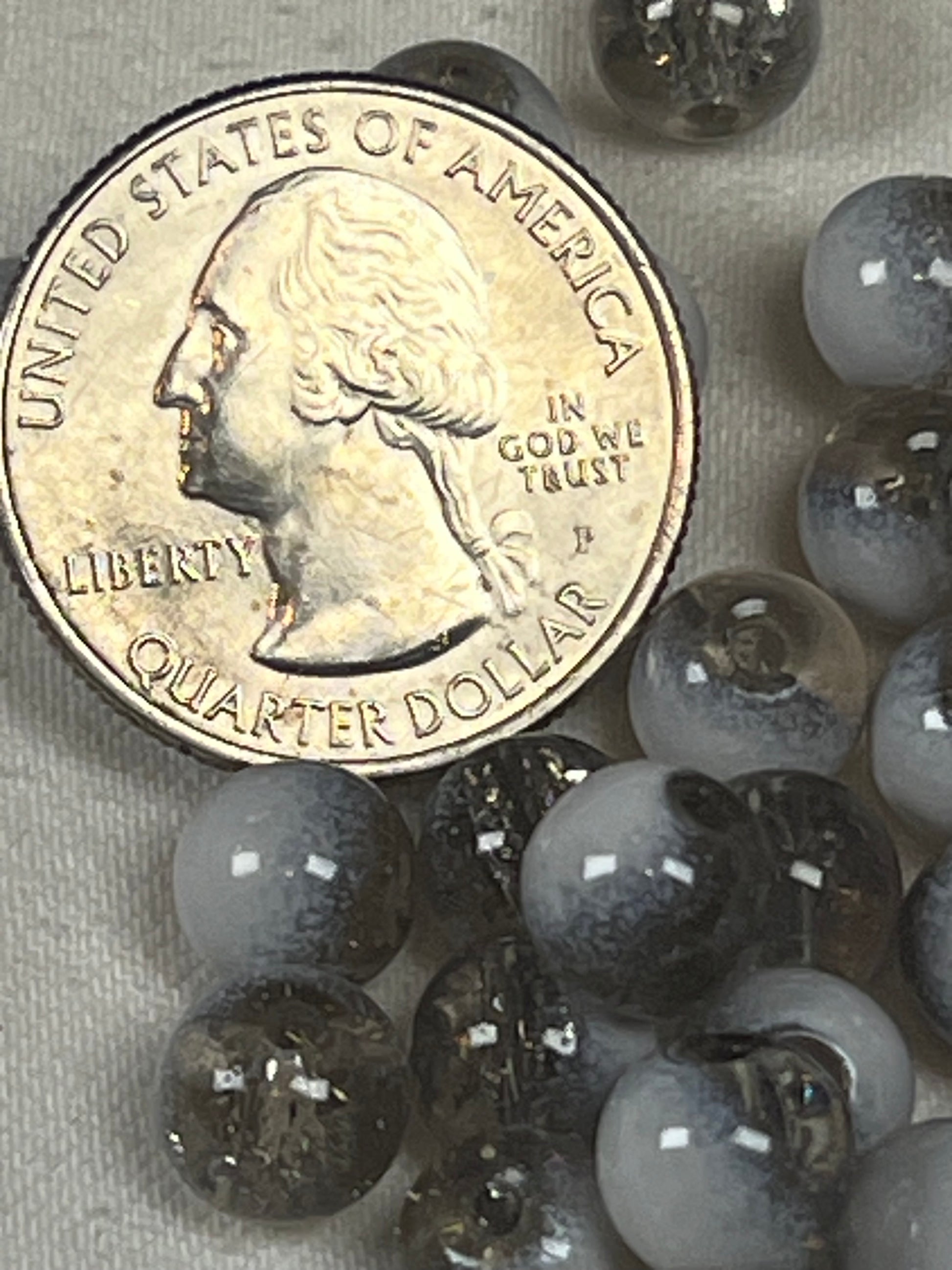 50 8mm Two-Tone Crackle Glass Beads Dark Gray & White