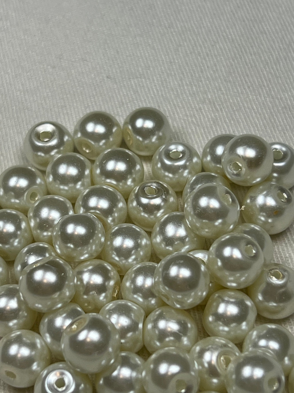50 8mm Glass Pearl Beads Ivory