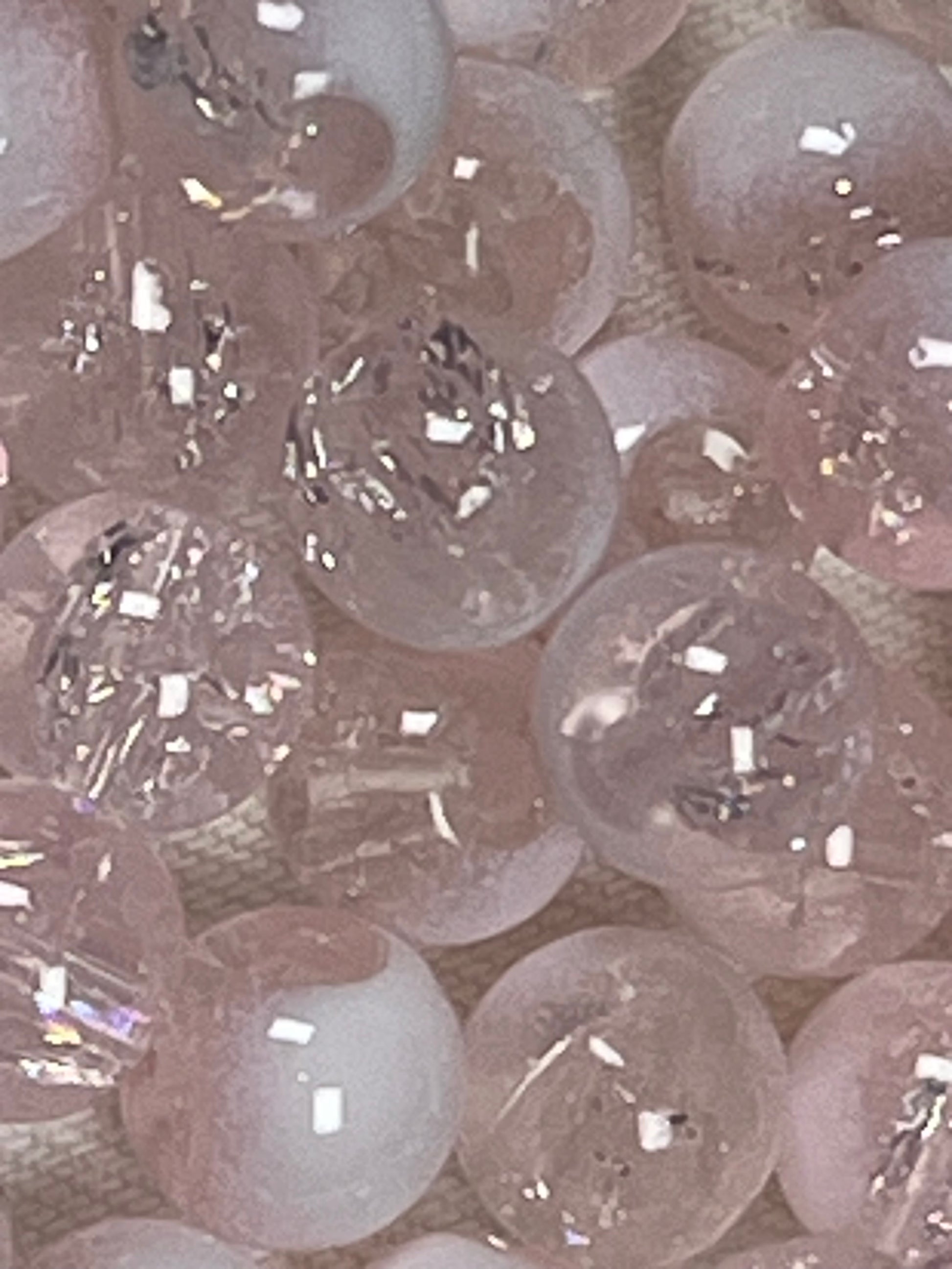 50 8mm Two-Tone Crackle Glass Beads Misty Rose & White