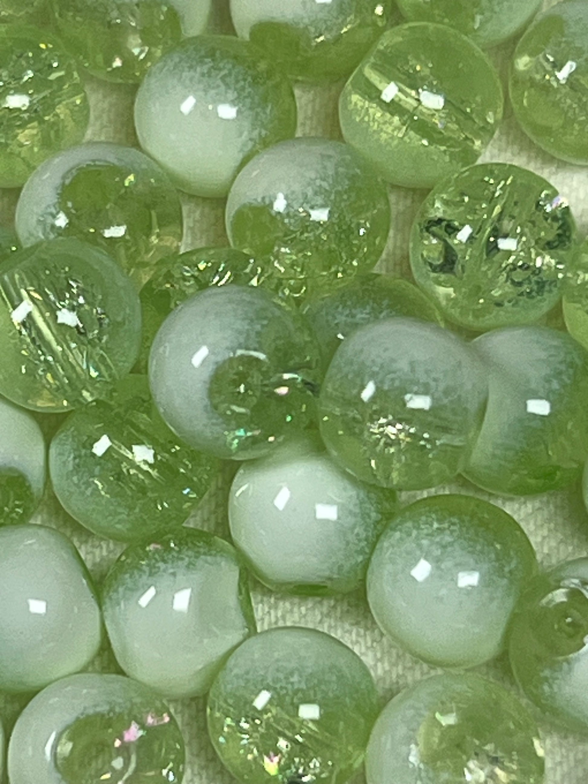 50 8mm Two-Tone Crackle Glass Beads Pale Green & White