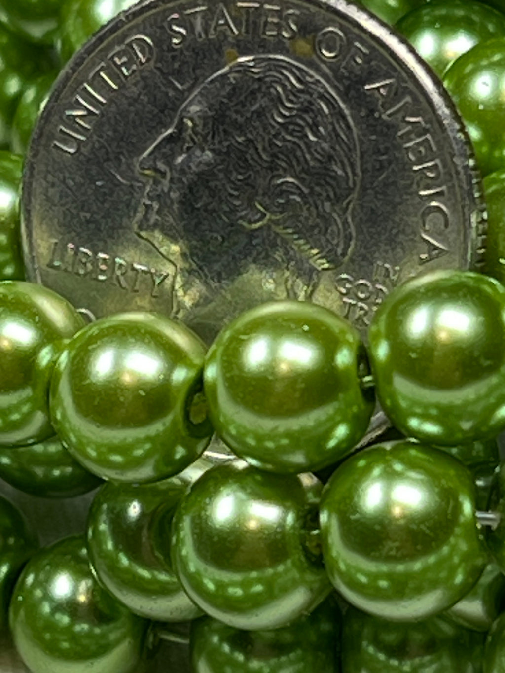 50 8mm Glass Pearl Beads Spearmint