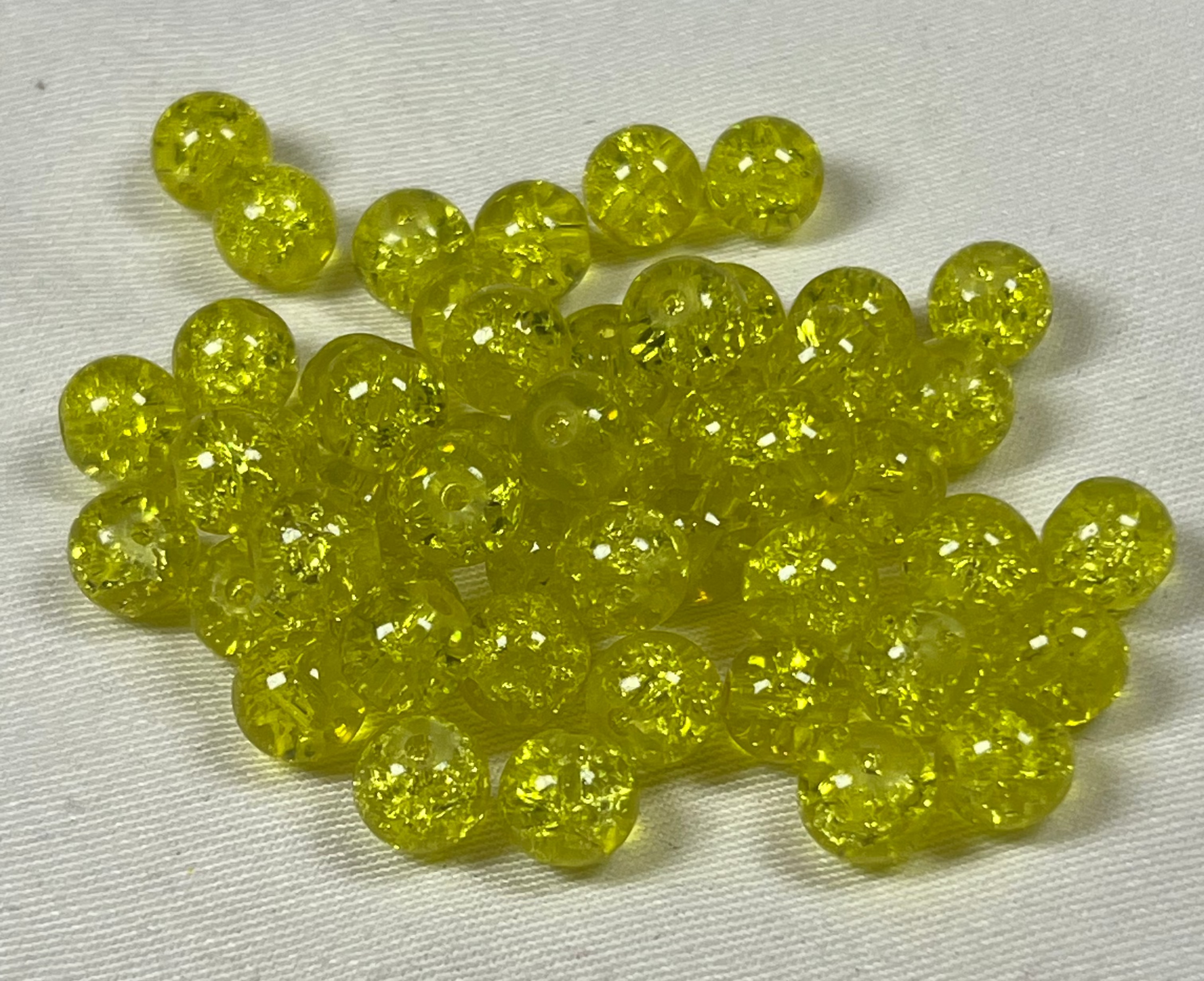 50 8mm Crackle Glass Beads Yellow
