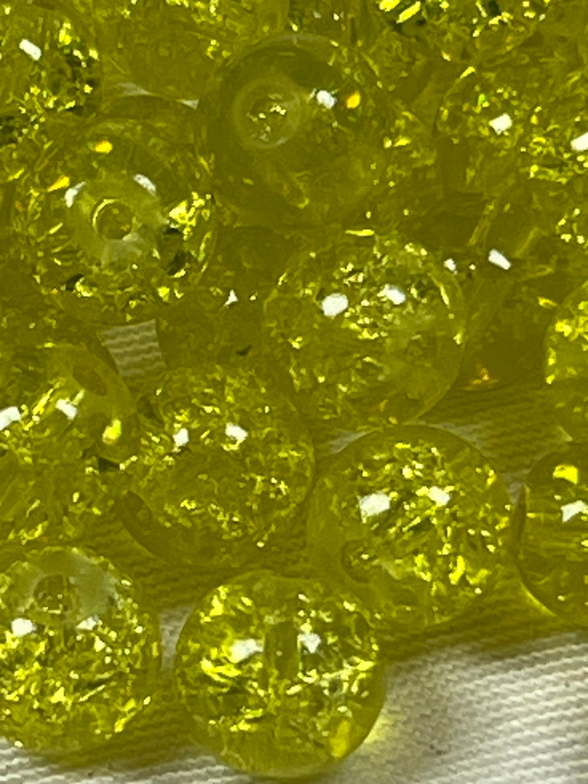 50 8mm Crackle Glass Beads Yellow