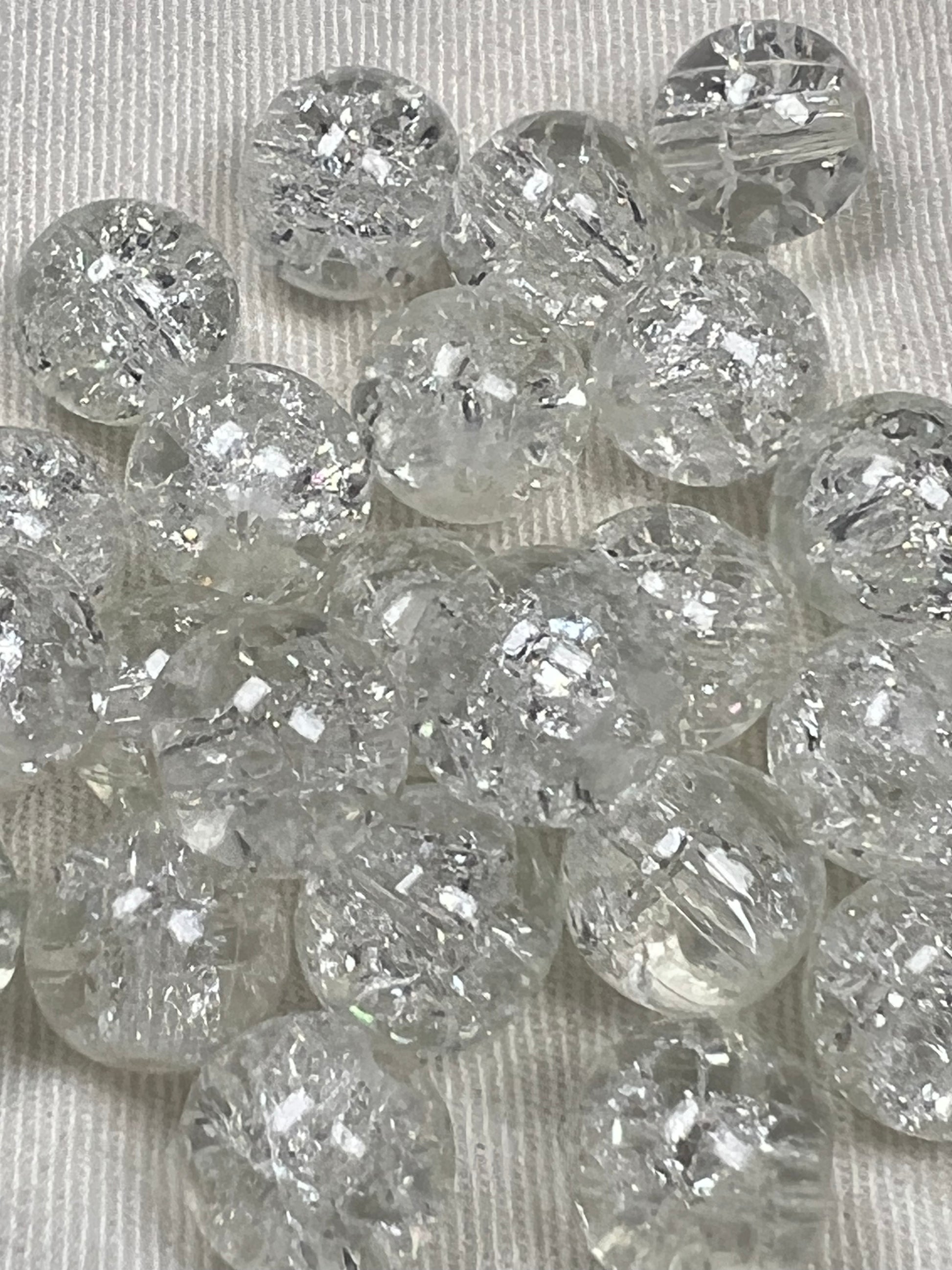 35 10mm Crackle Glass Beads Clear