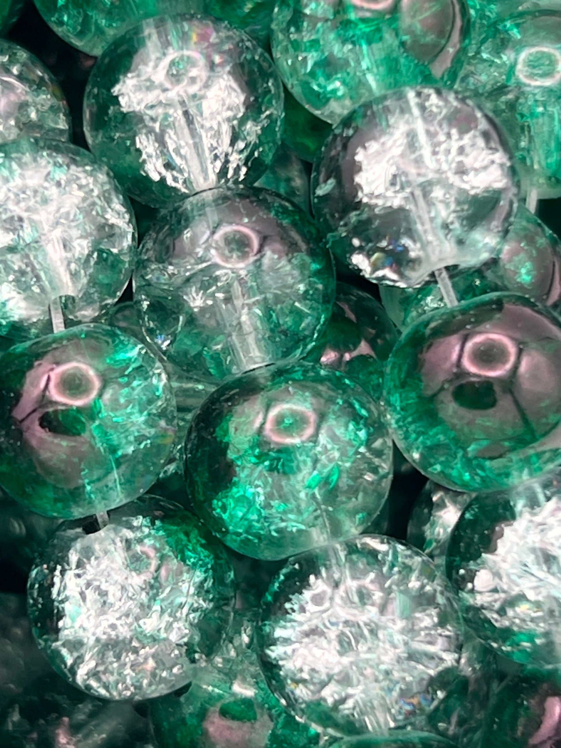 35 10mm Two-Tone Crackle Glass Beads Green Ice