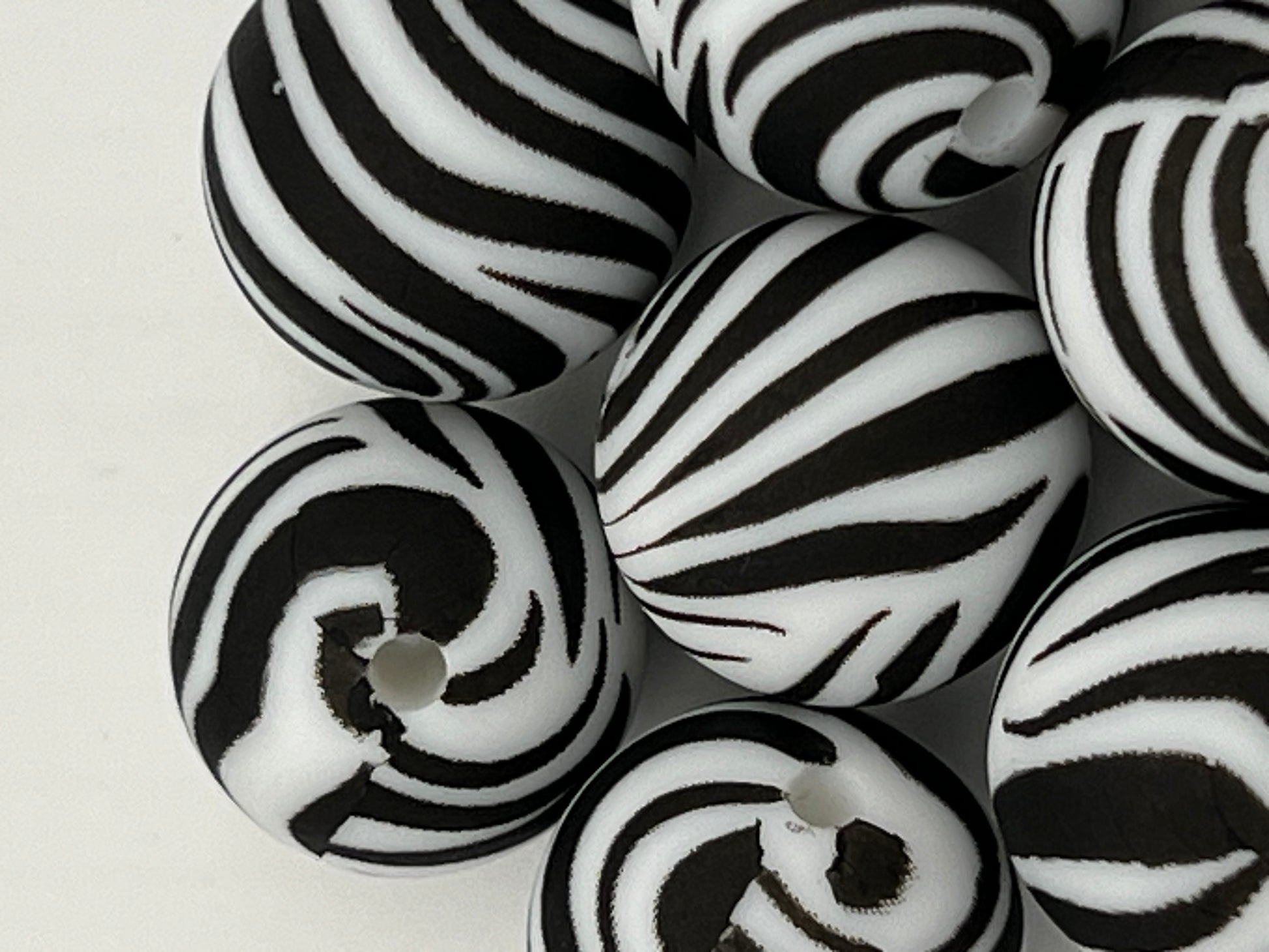 10 15mm Silicone Beads in Zebra